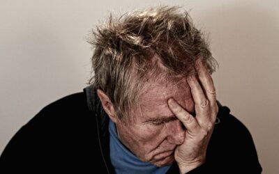 PARKINSON: SÍNTOMAS QUE PUEDEN PASAR DESAPERCIBIDOS
