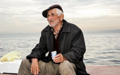 HÁBITOS PARA UNA CORRECTA DIGESTIÓN EN LA TERCERA EDAD
