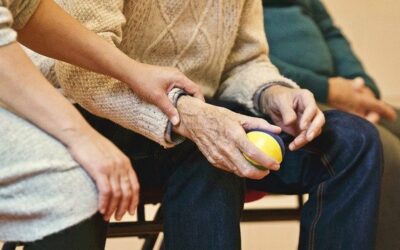 BENEFICIOS DE LA EMT EN ENFERMOS DE PARKINSON